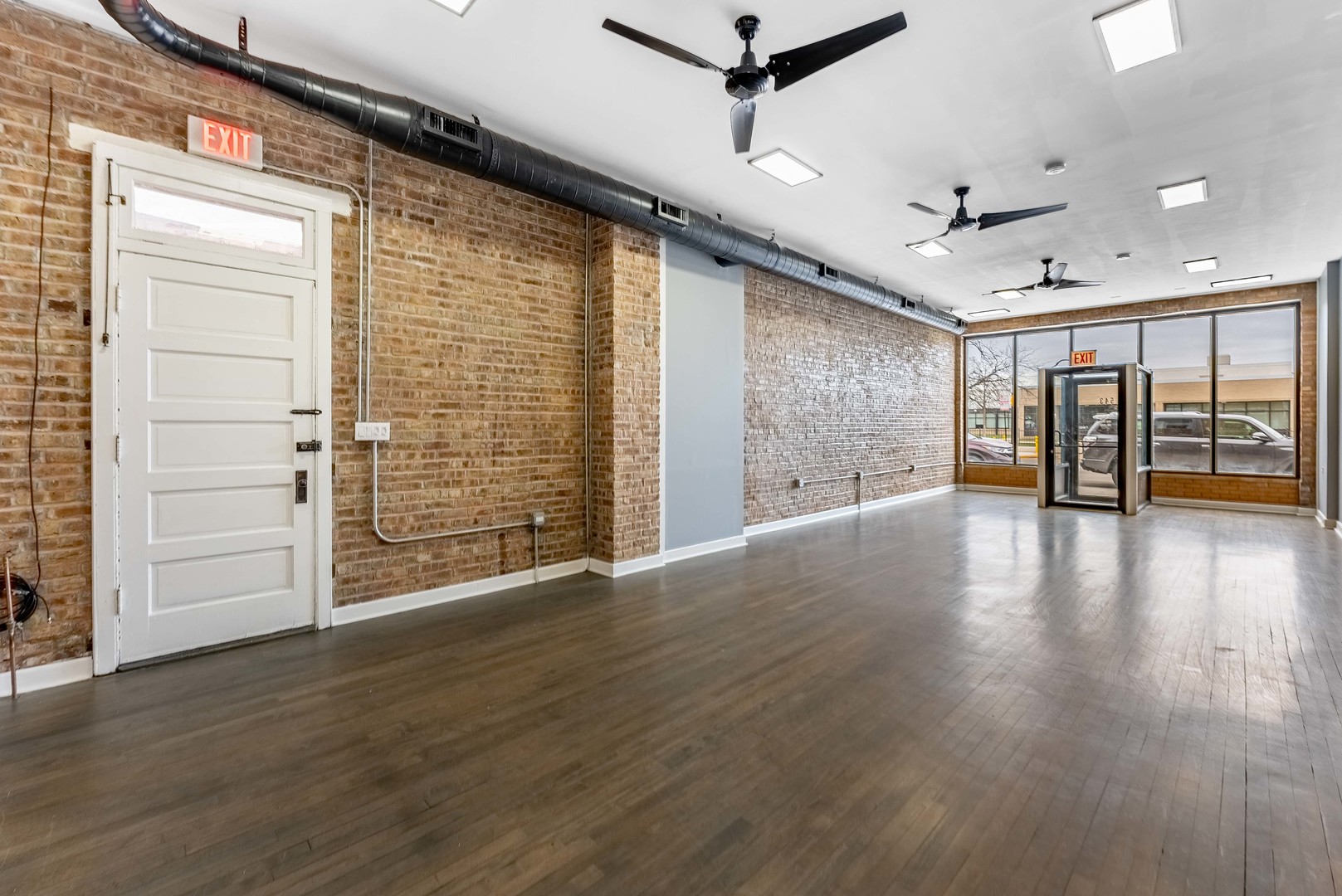 5436 W Fullerton Avenue Property Photo 5