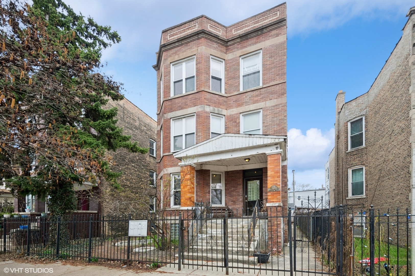 1516 N Keystone Avenue Property Photo