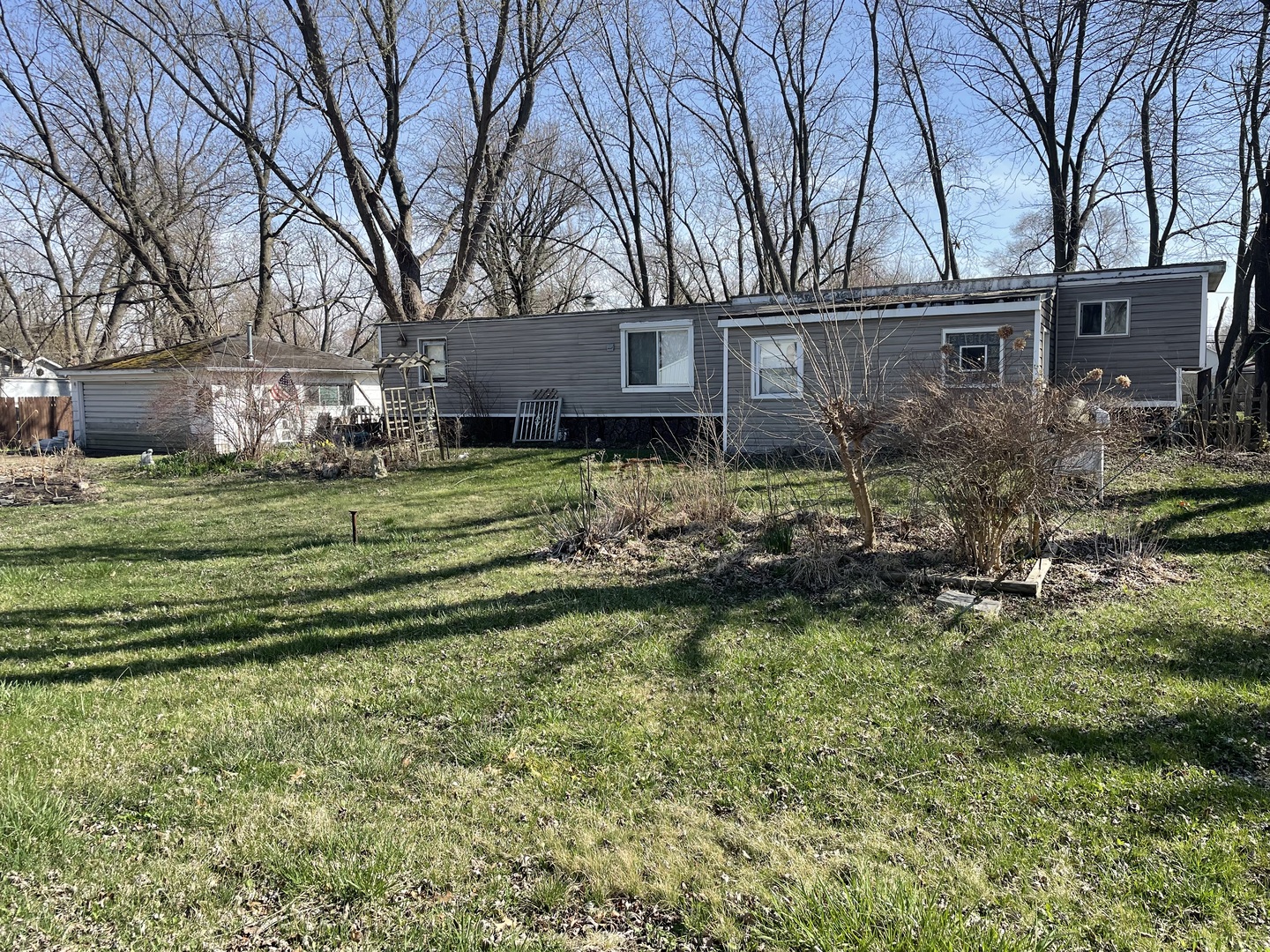 425 W 6th Street Property Photo 1