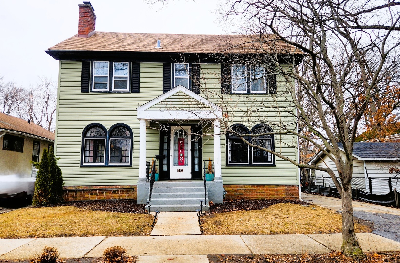 312 Hull Court Property Photo