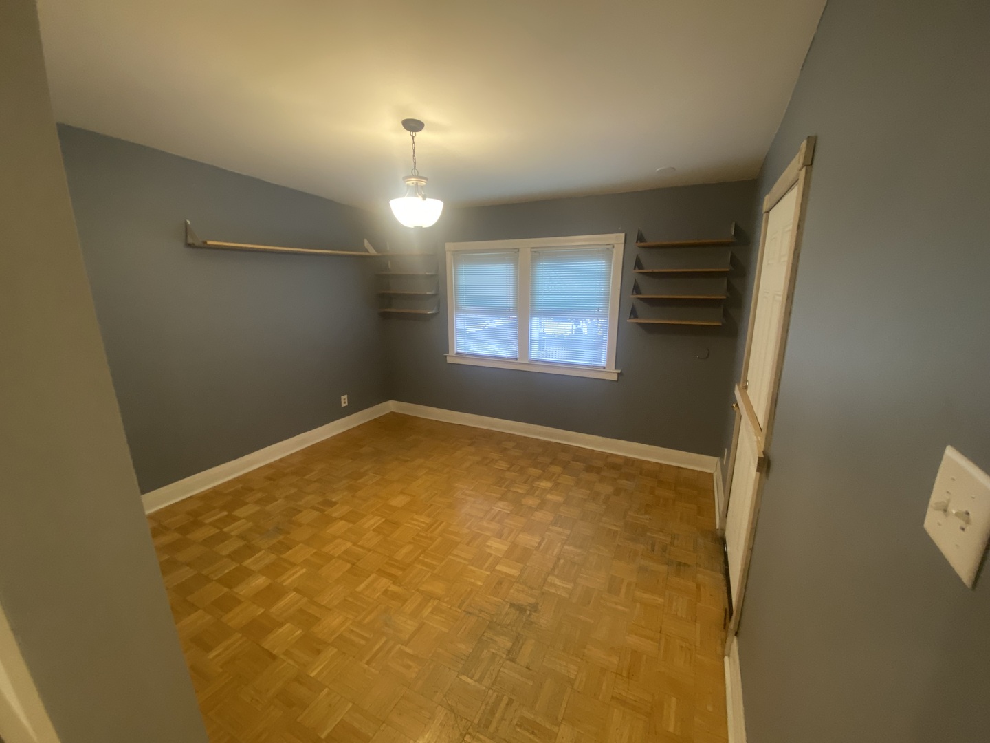 1717 N Mozart Avenue Property Photo 8