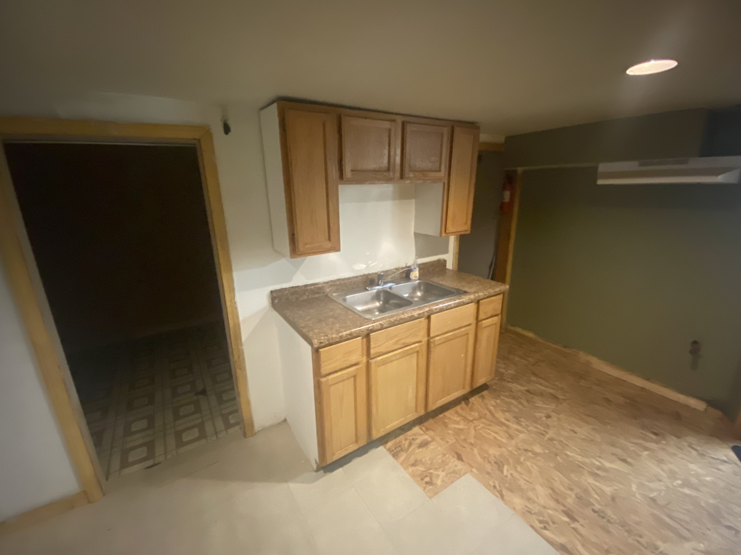 1717 N Mozart Avenue Property Photo 13