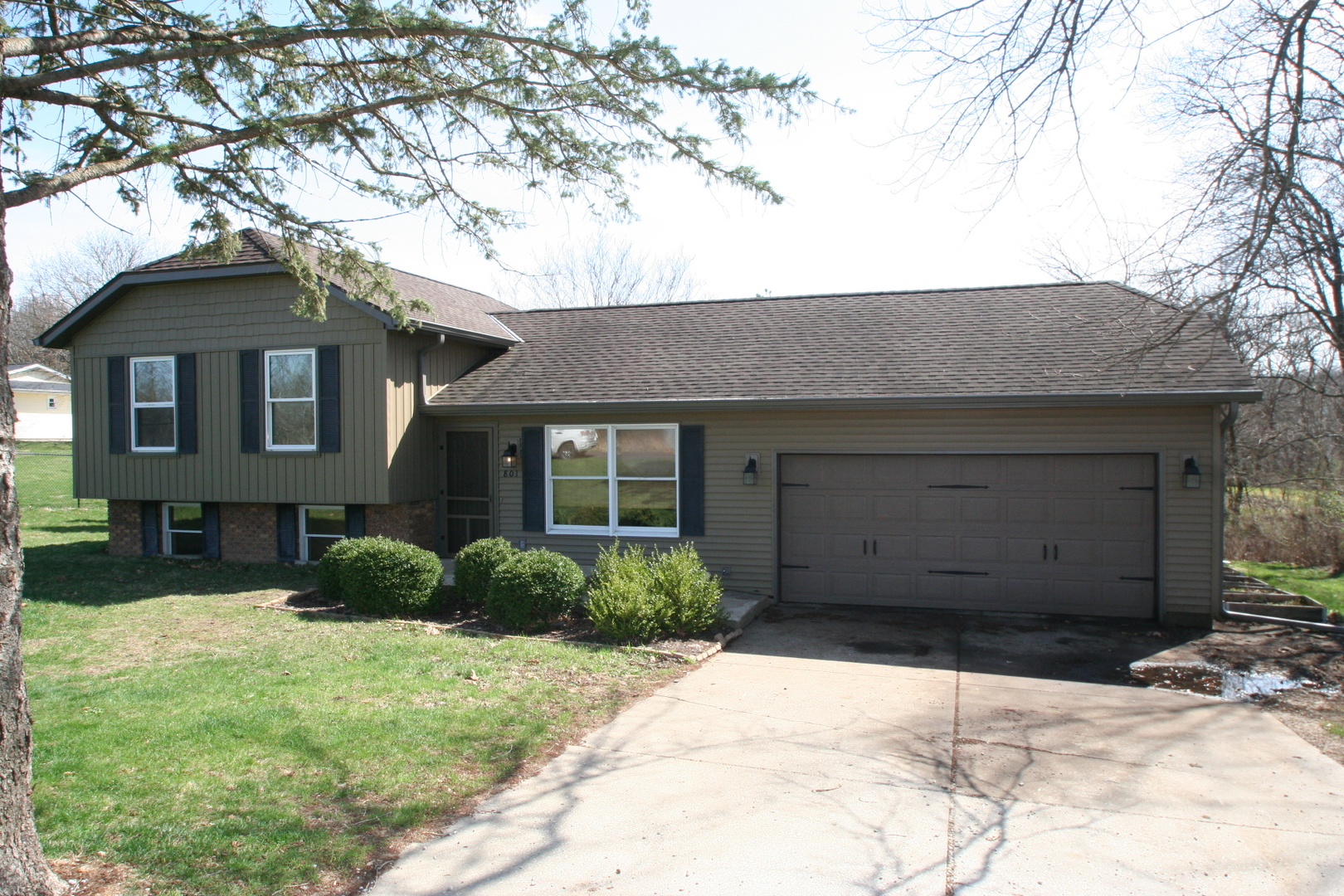 801 Heritage Drive Property Photo
