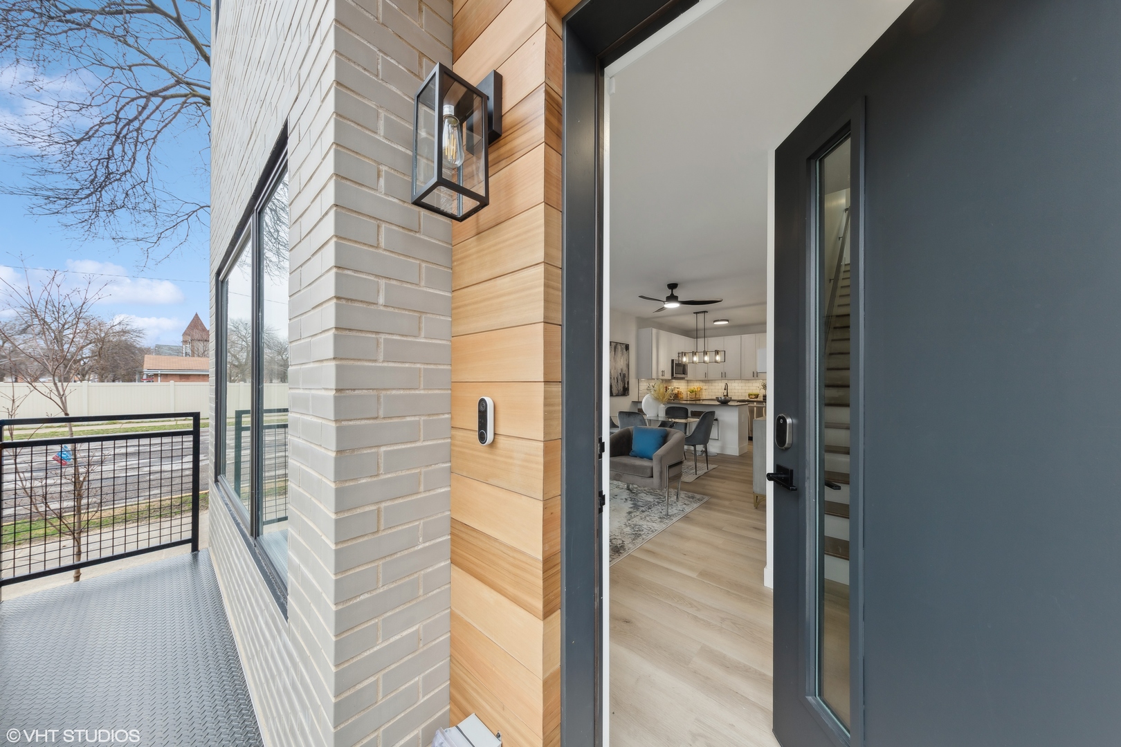 645 N Lawndale Avenue Property Photo 4