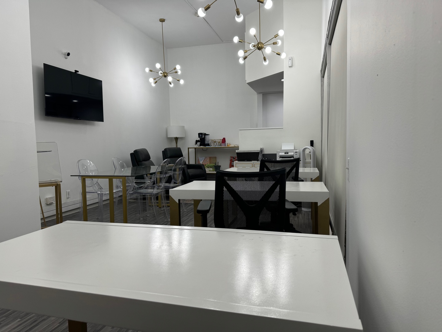1750 N Wells Street 100 Property Photo 2