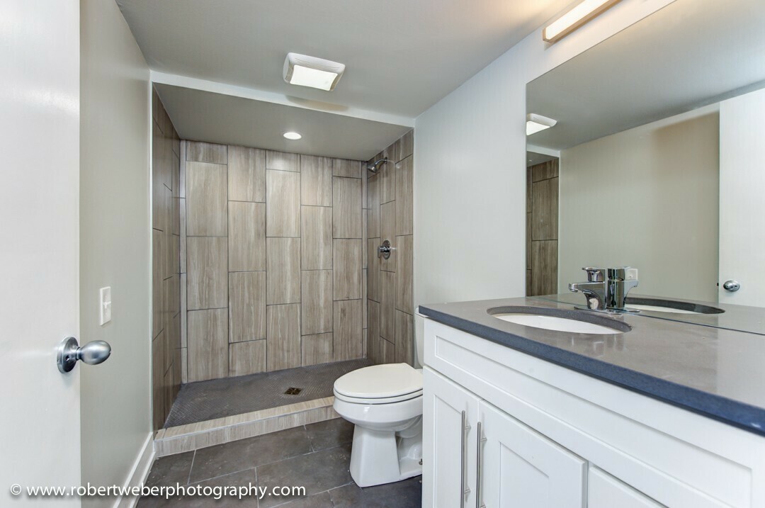 917 Pleasant Street Property Photo 4