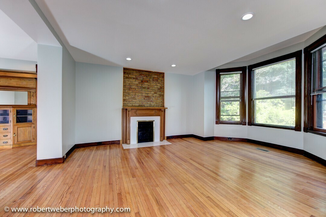 917 Pleasant Street Property Photo 8