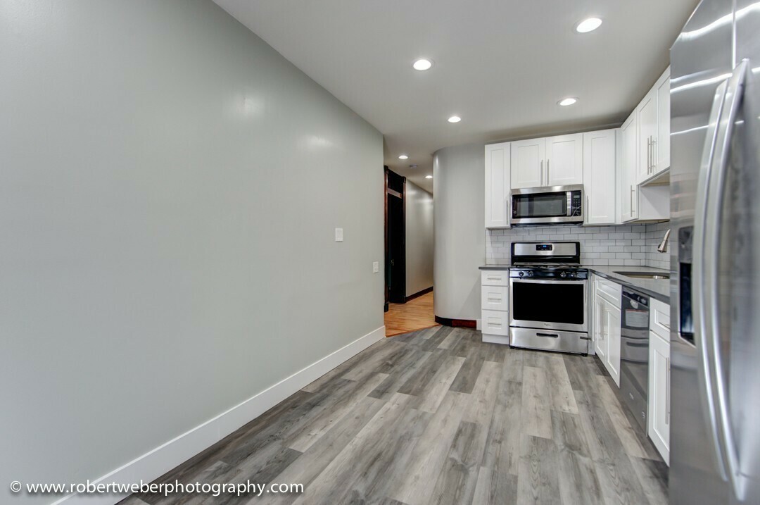 917 Pleasant Street Property Photo 11