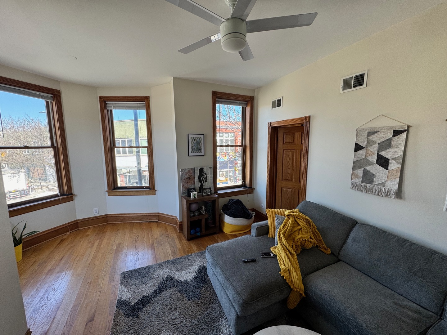 1850-52 N Milwaukee Avenue Property Photo 23