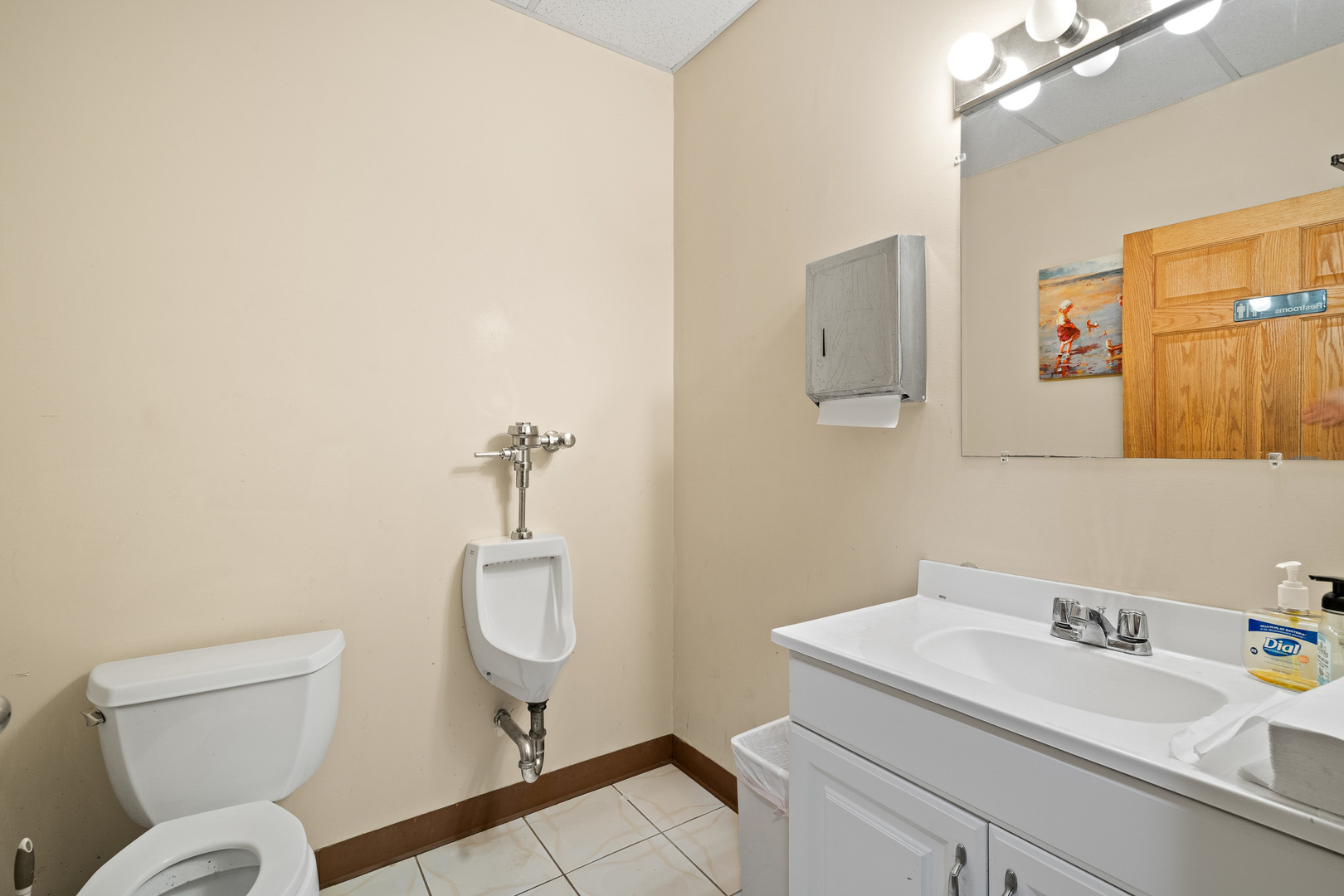 5844 N Milwaukee Avenue Property Photo 14