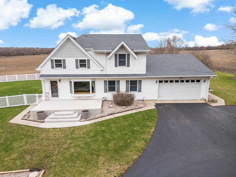 156 E Corning Road Property Photo