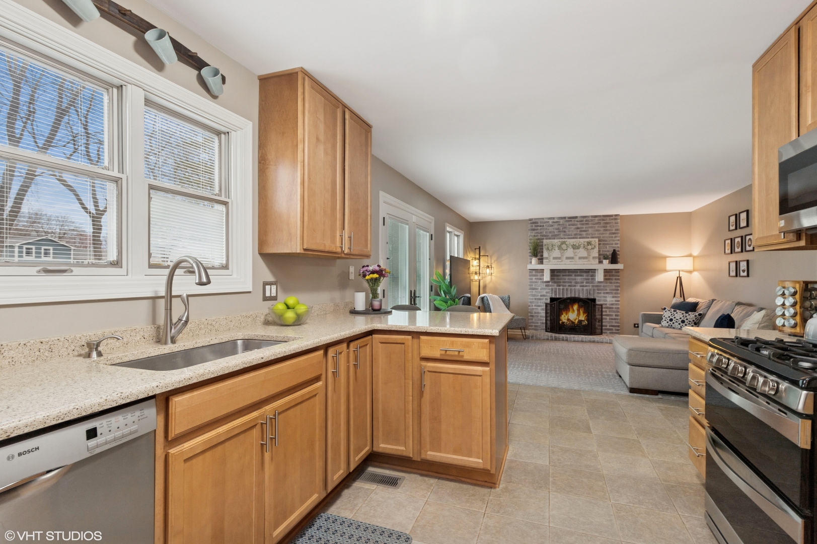 12 Lindon Lane Property Photo 8