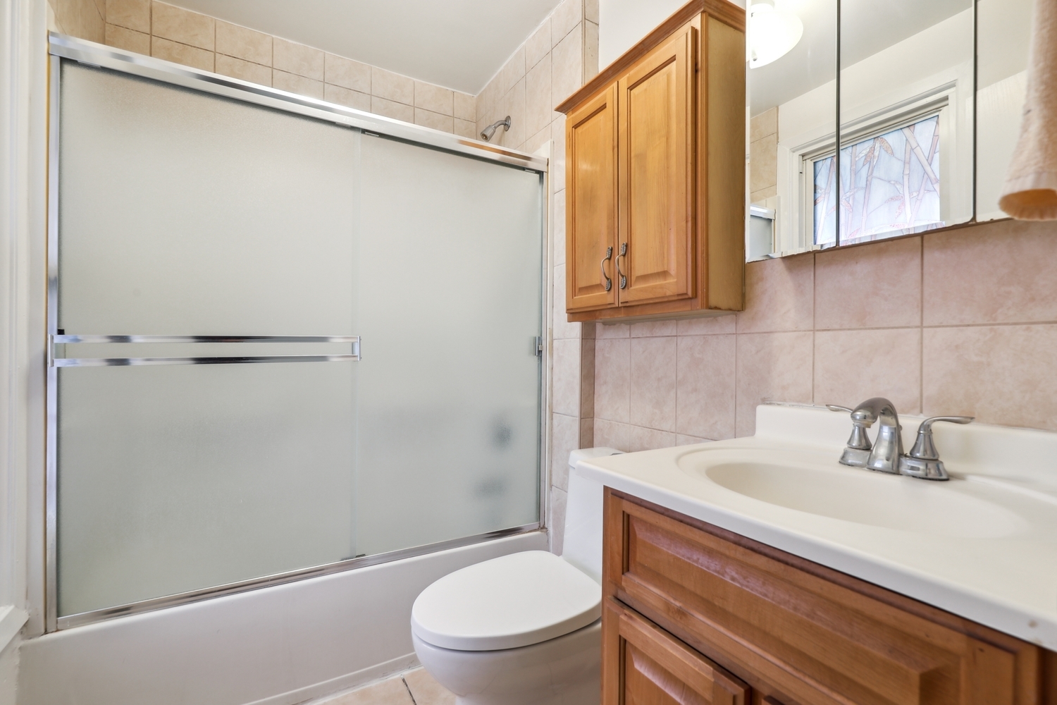 1203 N Broadway Street Property Photo 9