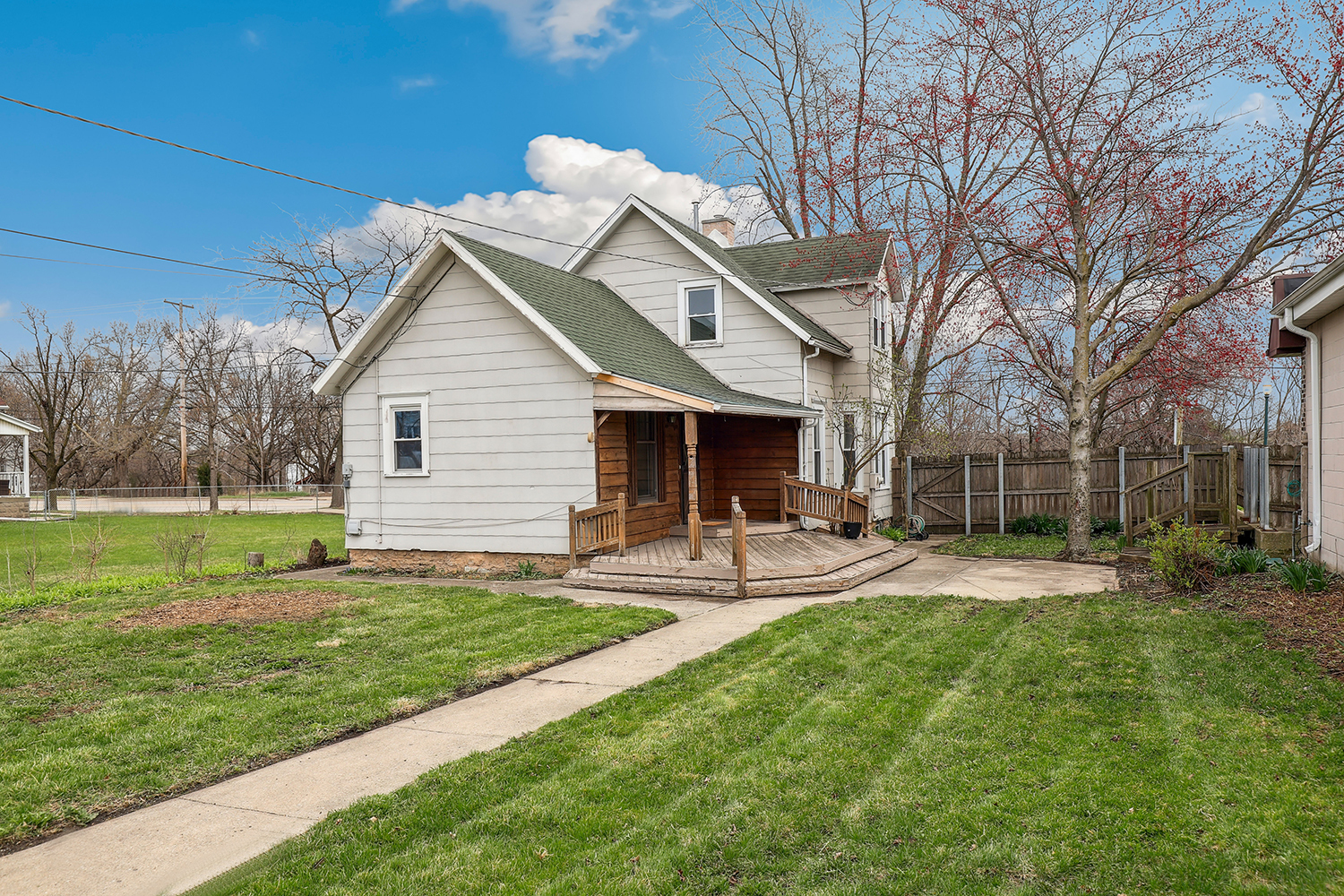 1203 N Broadway Street Property Photo 14