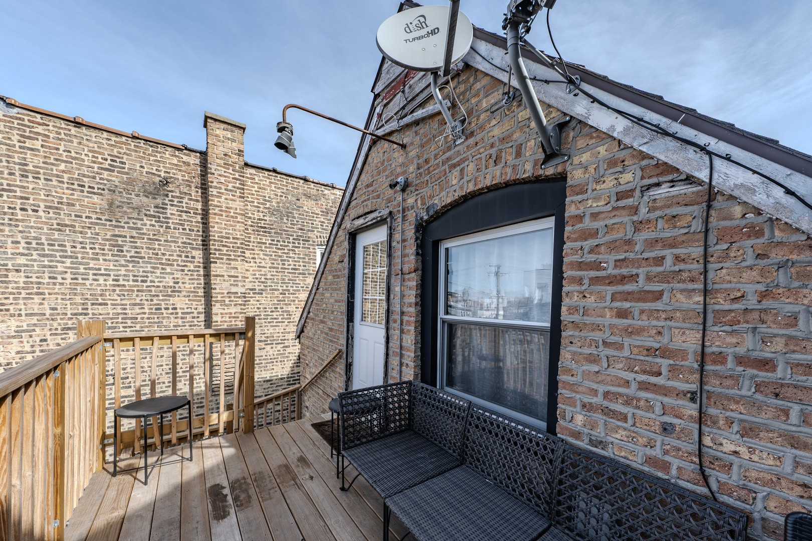 1534 N Western Avenue Property Photo 13