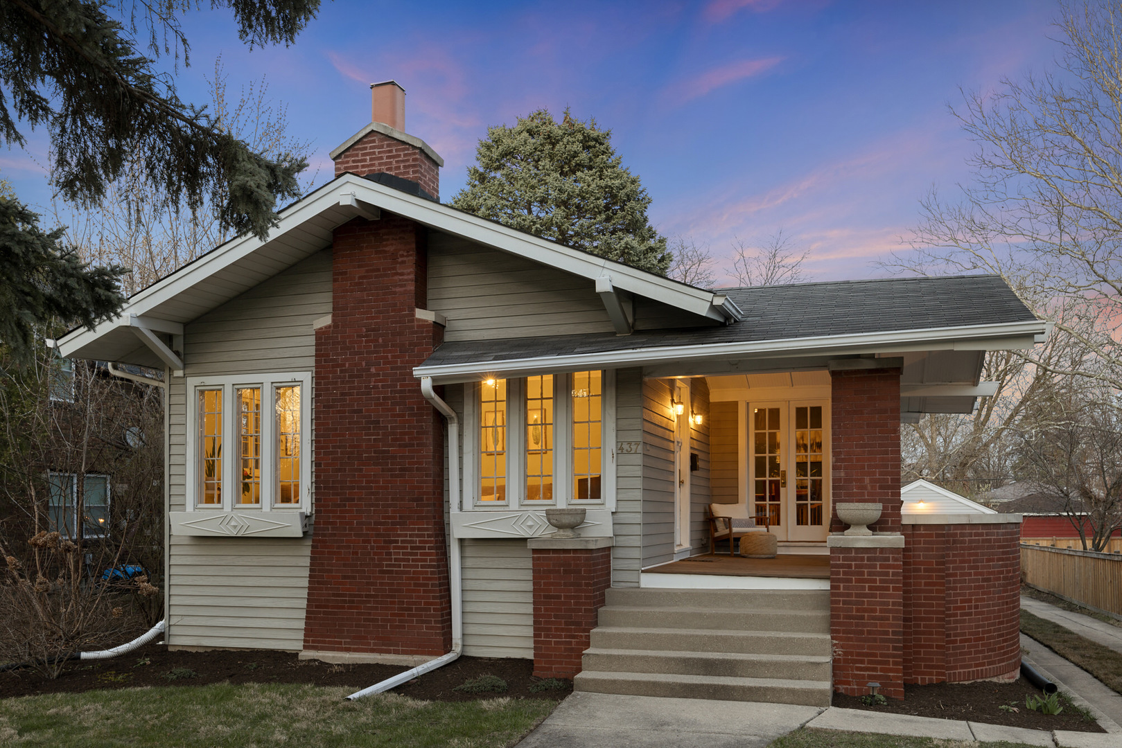 437 S Ardmore Avenue Property Photo
