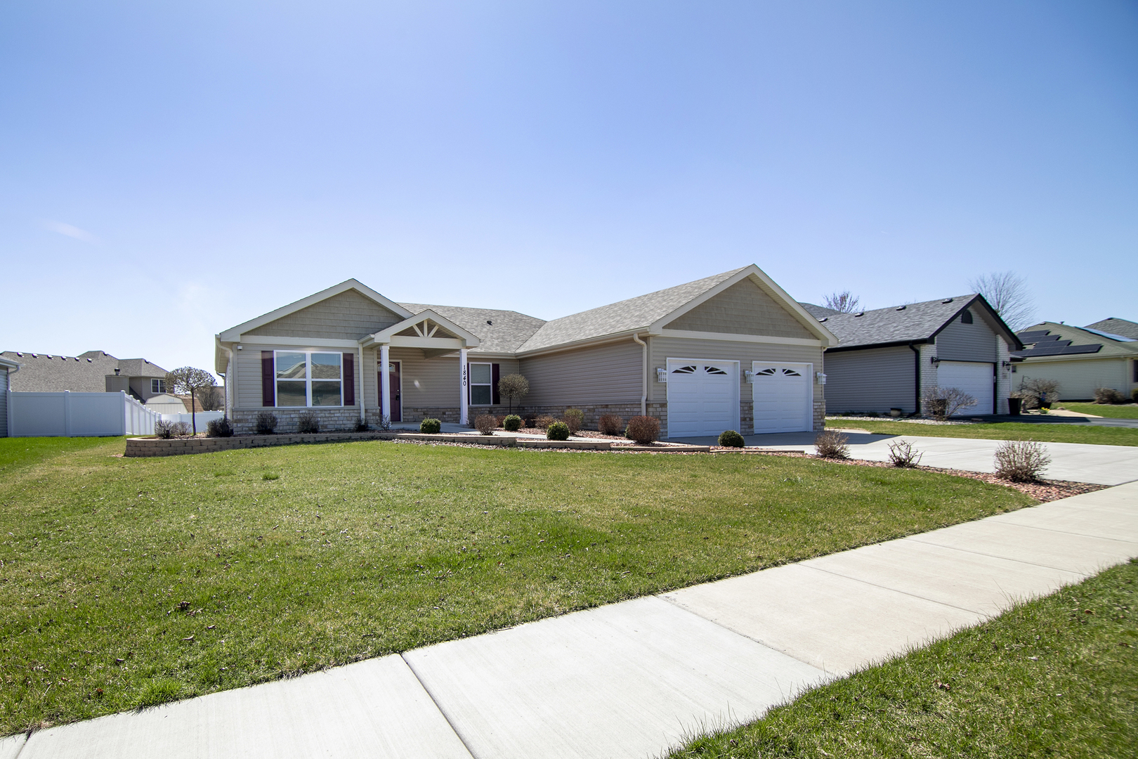 Bradley Boubonnais High School Real Estate Listings Main Image