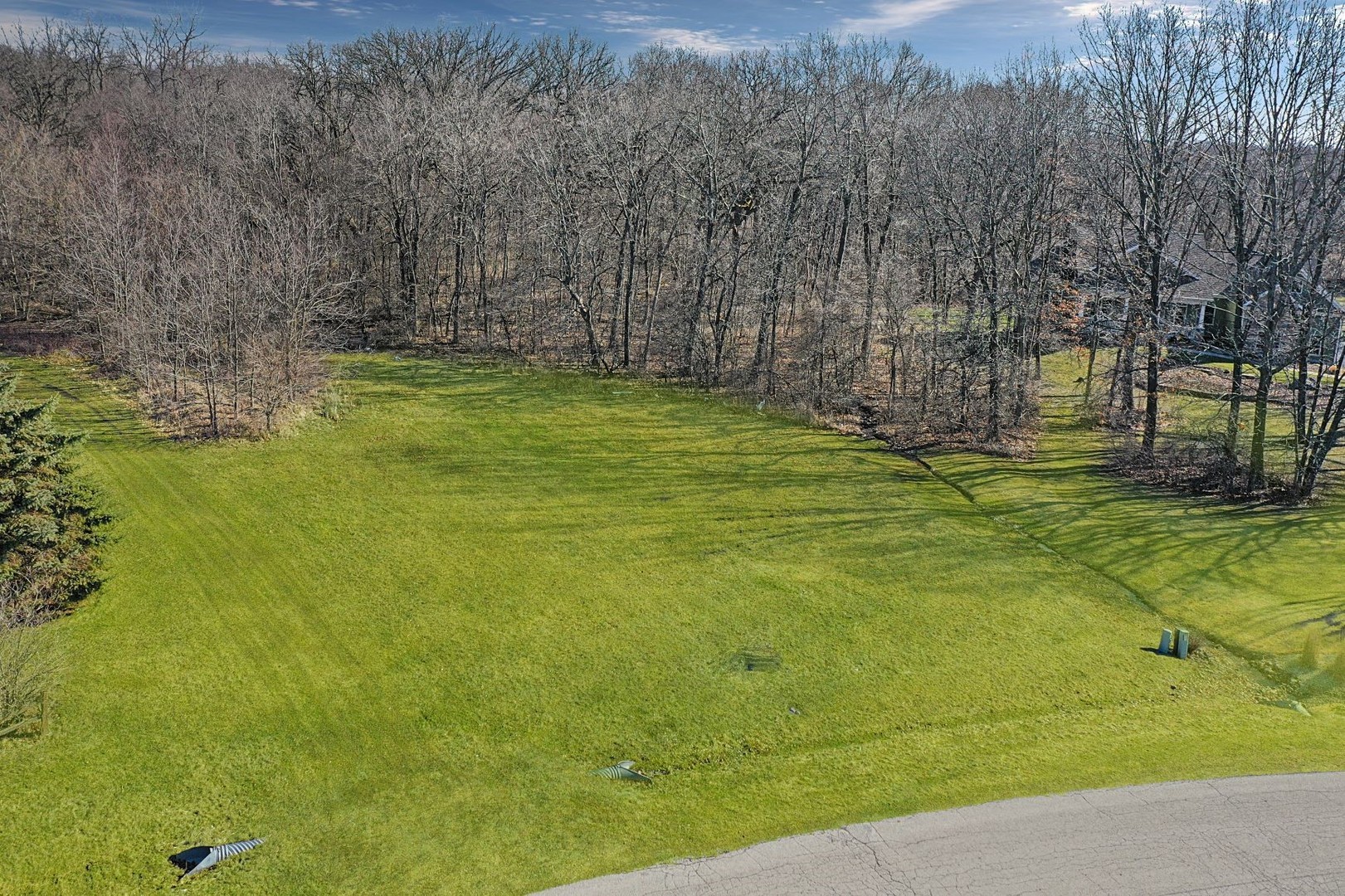 8805 N Rood Road Property Photo