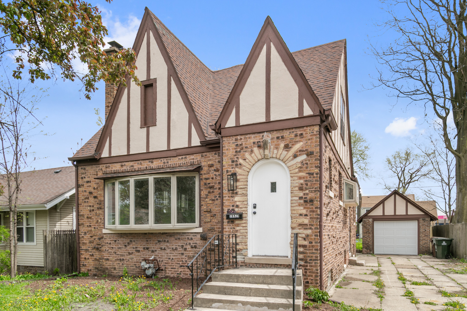 16929 Wood Street Property Photo
