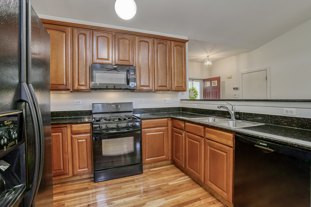 3901 Mohican Ct Property Photo 4