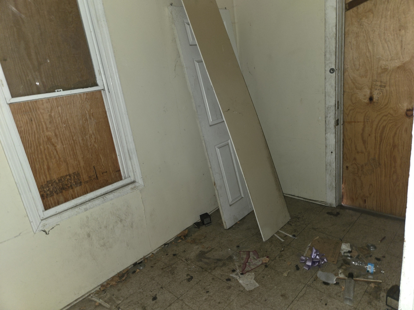 10616 S Lafayette Avenue Property Photo 8