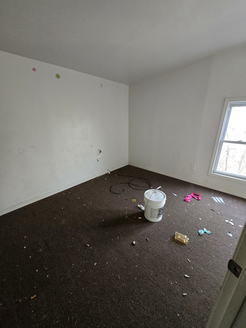 10616 S Lafayette Avenue Property Photo 9