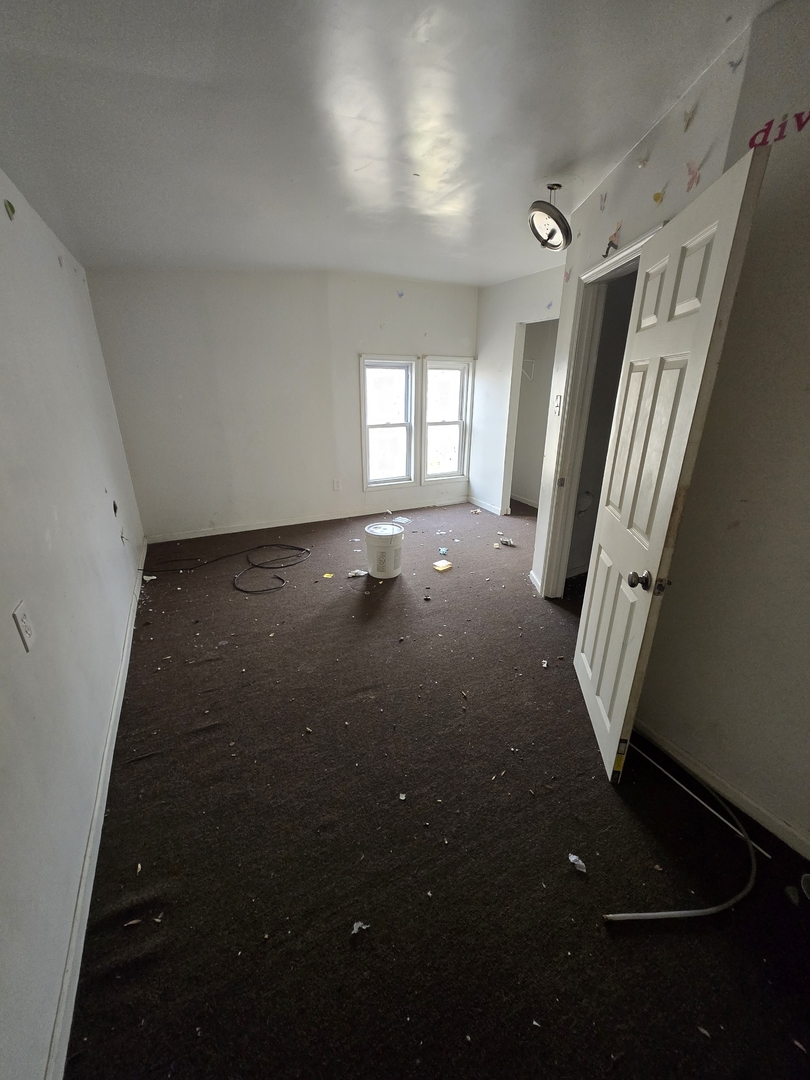 10616 S Lafayette Avenue Property Photo 12