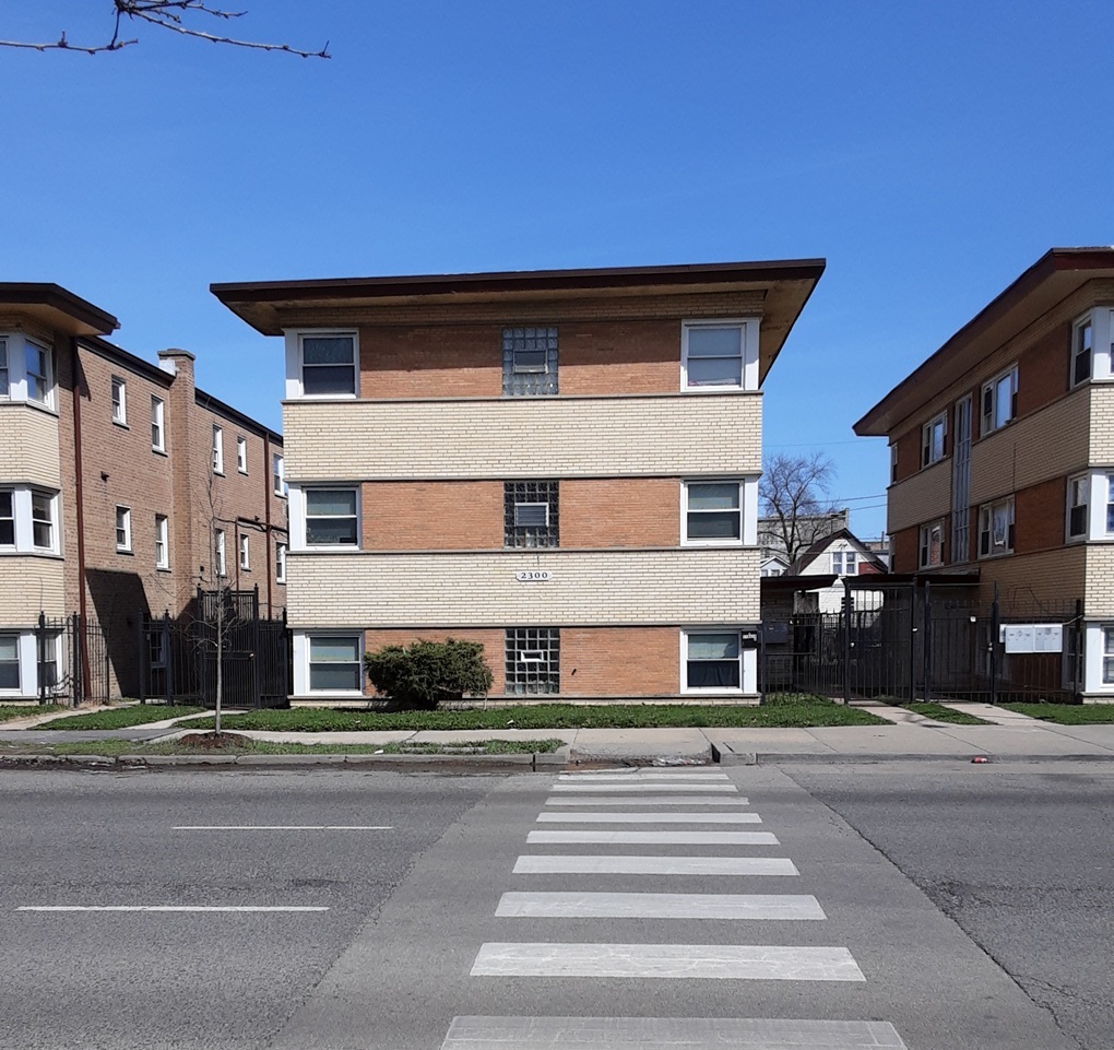 2300 W Garfield Boulevard Property Photo 1