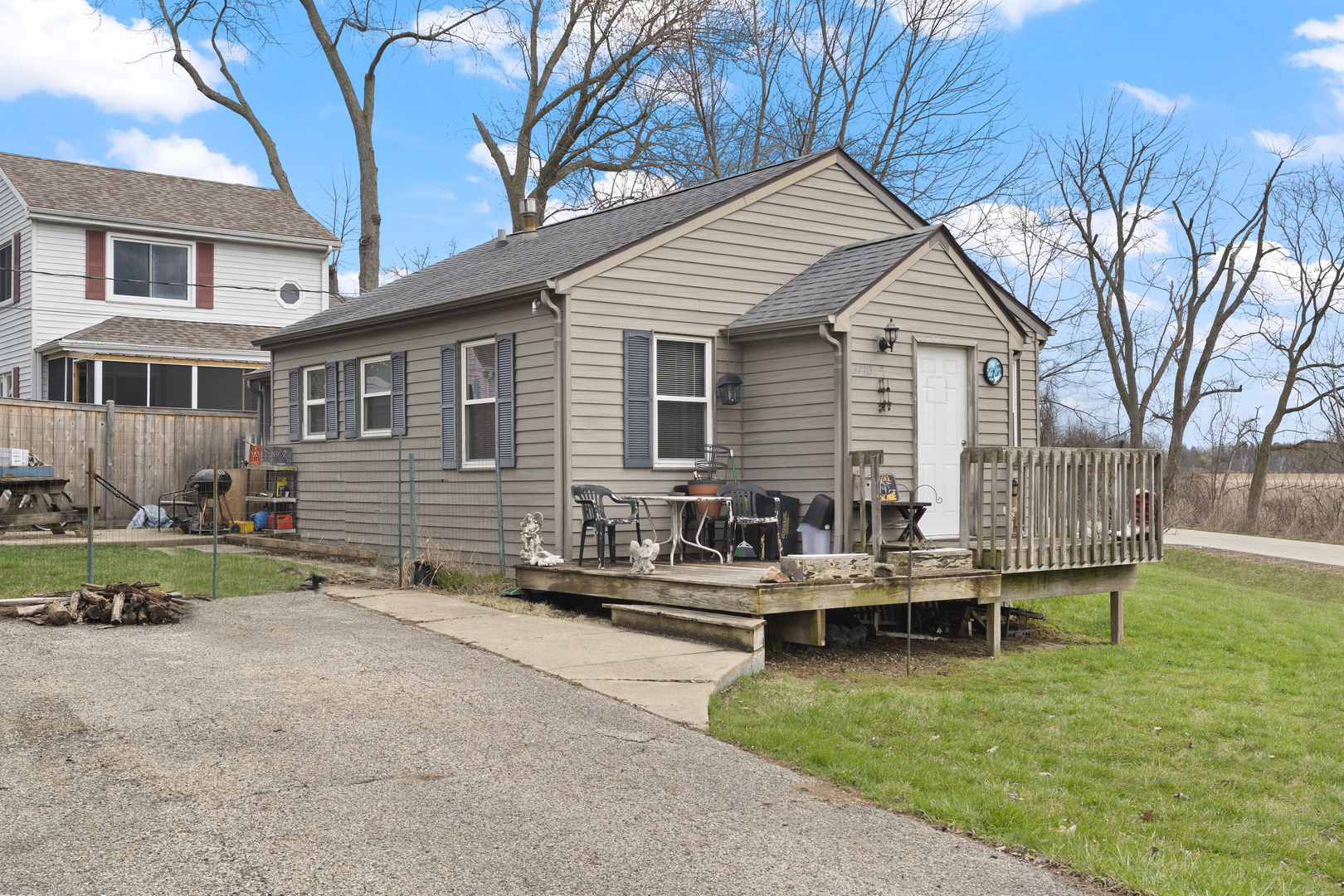 37115 N Sistina Avenue Property Photo 2