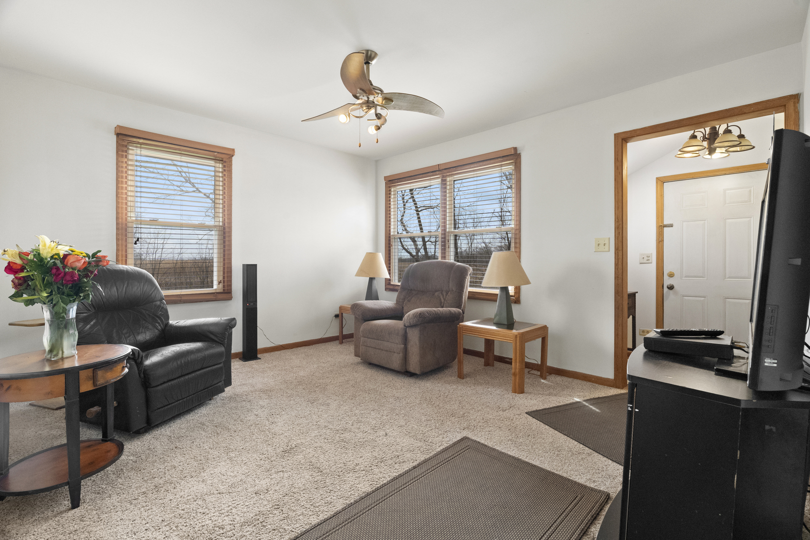 37115 N Sistina Avenue Property Photo 3