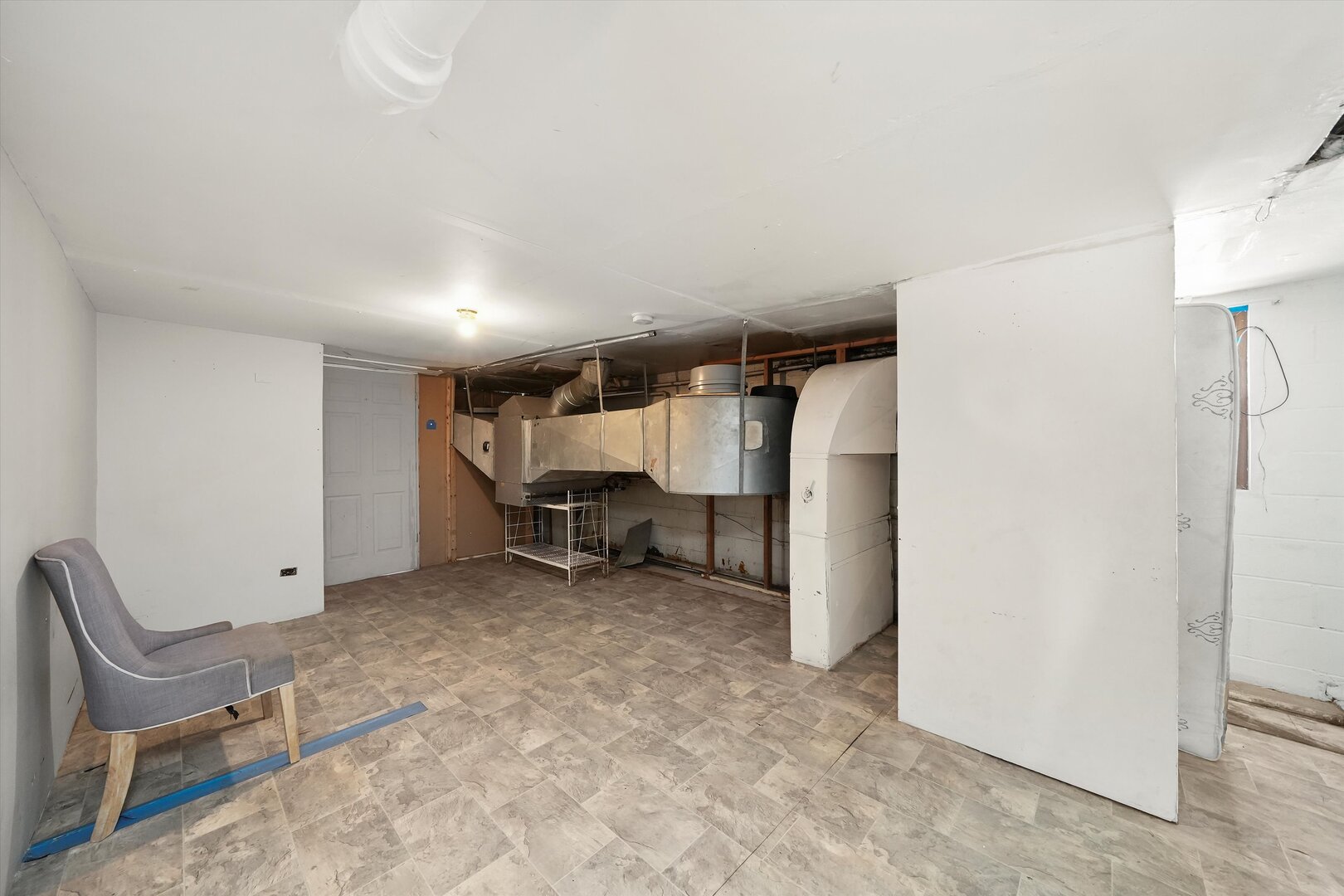 6309 W Grand Avenue Property Photo 18