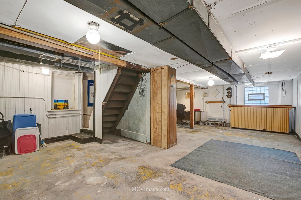 3316 S Union Avenue Property Photo 17