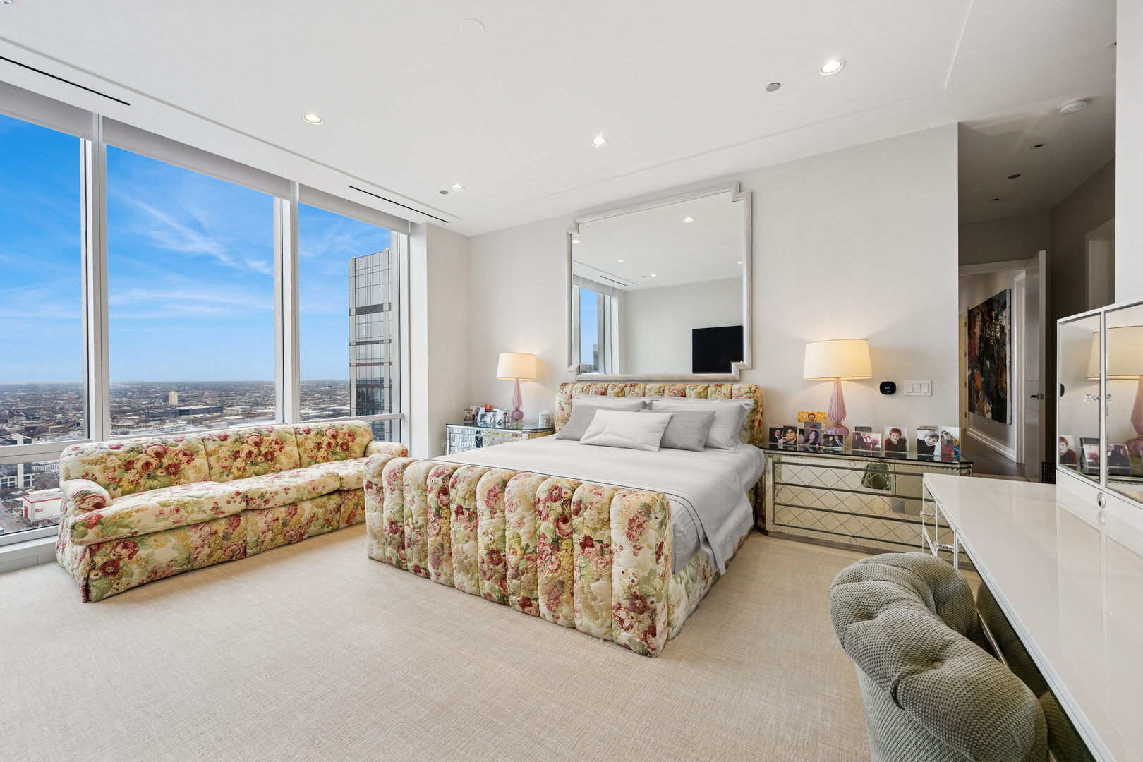 14 W Superior Street 4403 Property Photo 10