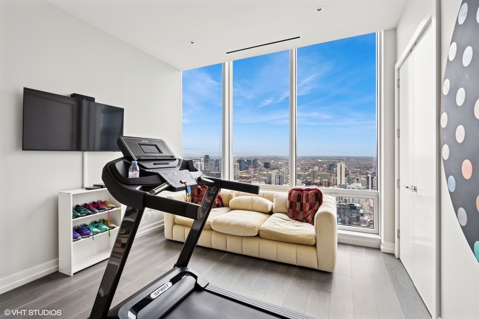 14 W Superior Street 4403 Property Photo 15