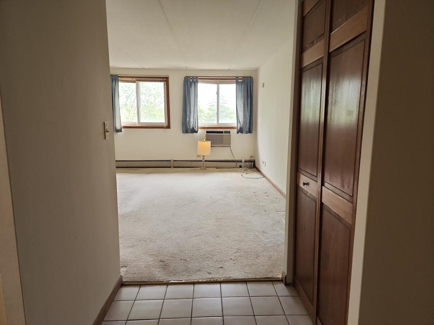 5011 S Valley Lane 409 Property Photo 4