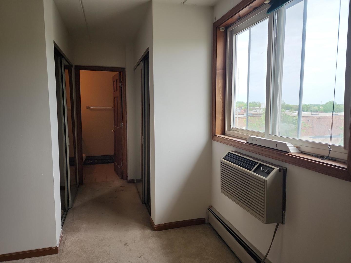 5011 S Valley Lane 409 Property Photo 6