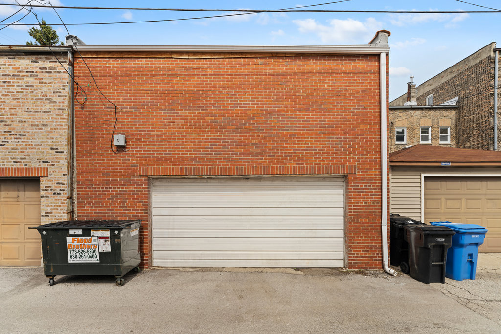 1217 W 31st Street Property Photo 20