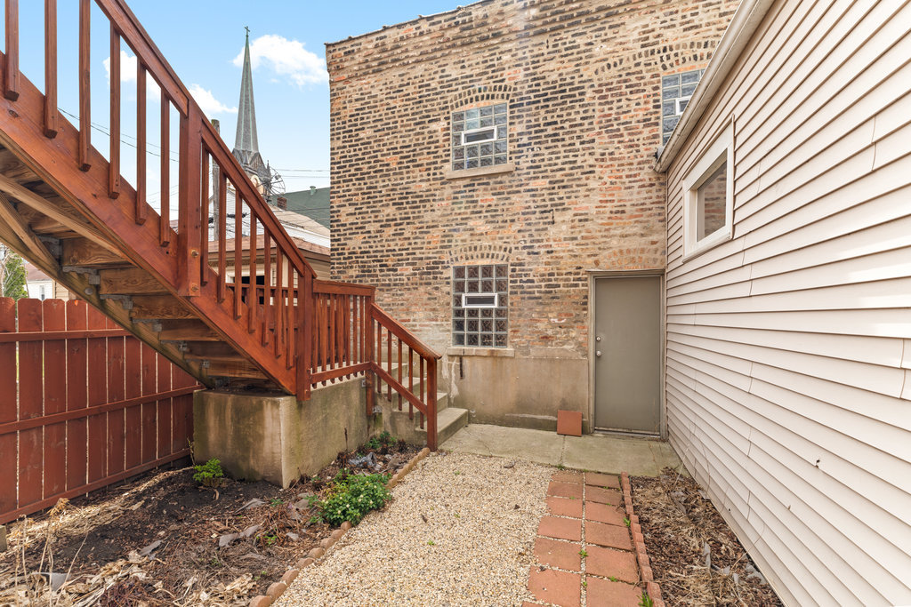 1217 W 31st Street Property Photo 22
