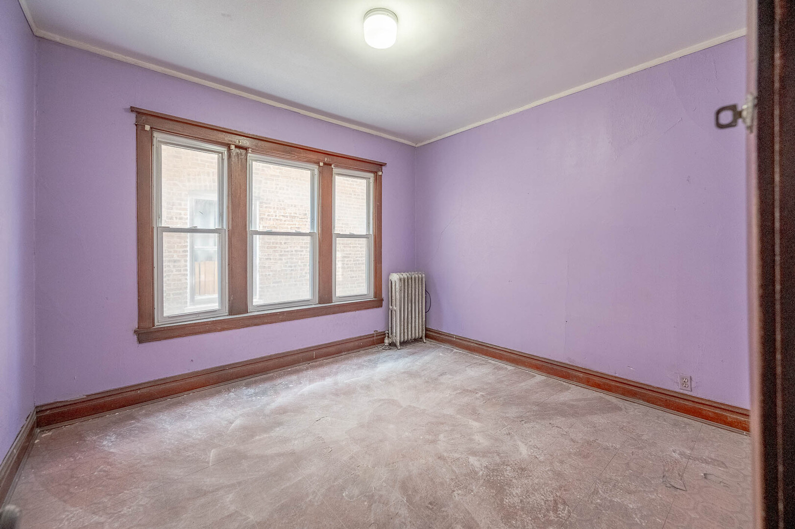 8005 S Peoria Street Property Photo 6