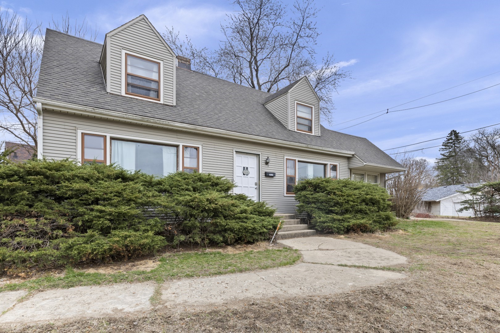 2024 Oregon Avenue Property Photo
