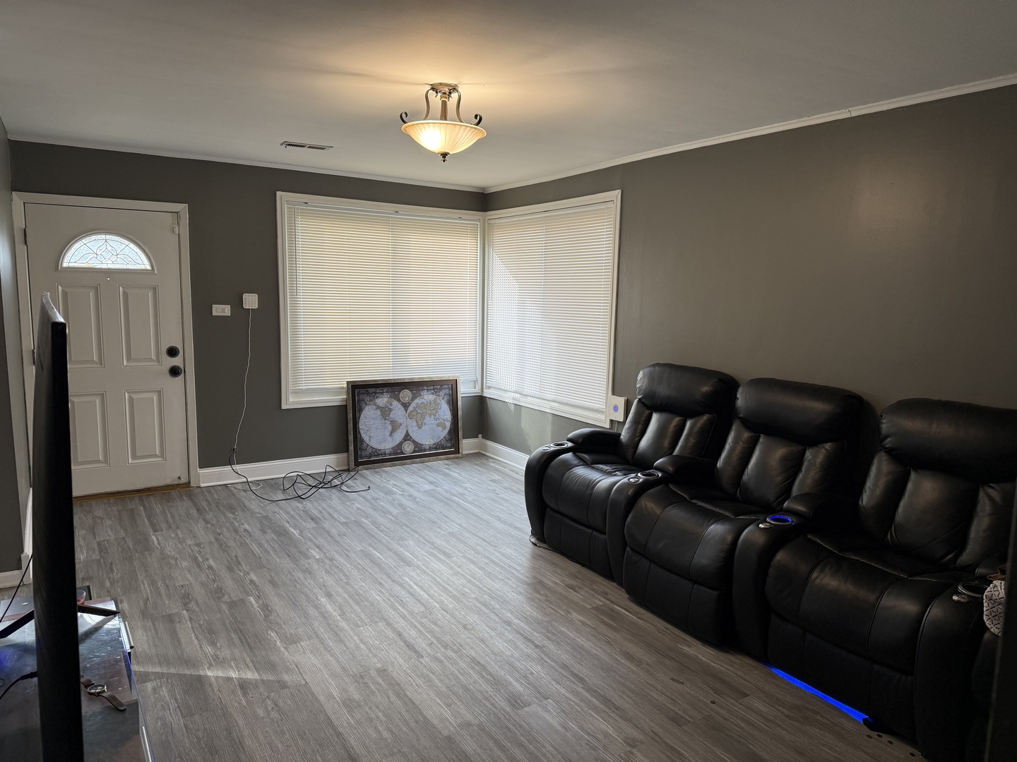 14425 University Avenue Property Photo 3