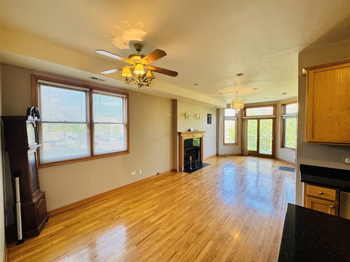 4242 S Vincennes Avenue 2 Property Photo 6