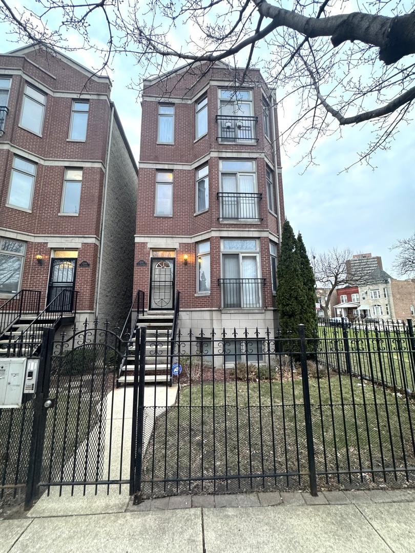 4242 S Vincennes Avenue 2 Property Photo