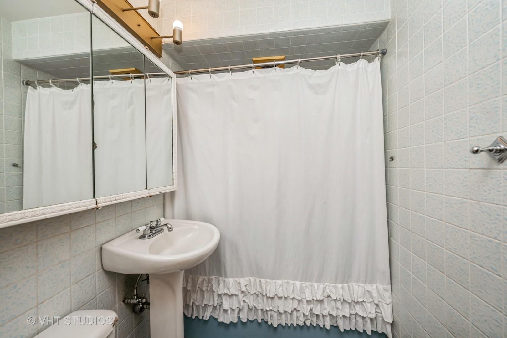238 E Main Street Property Photo 7