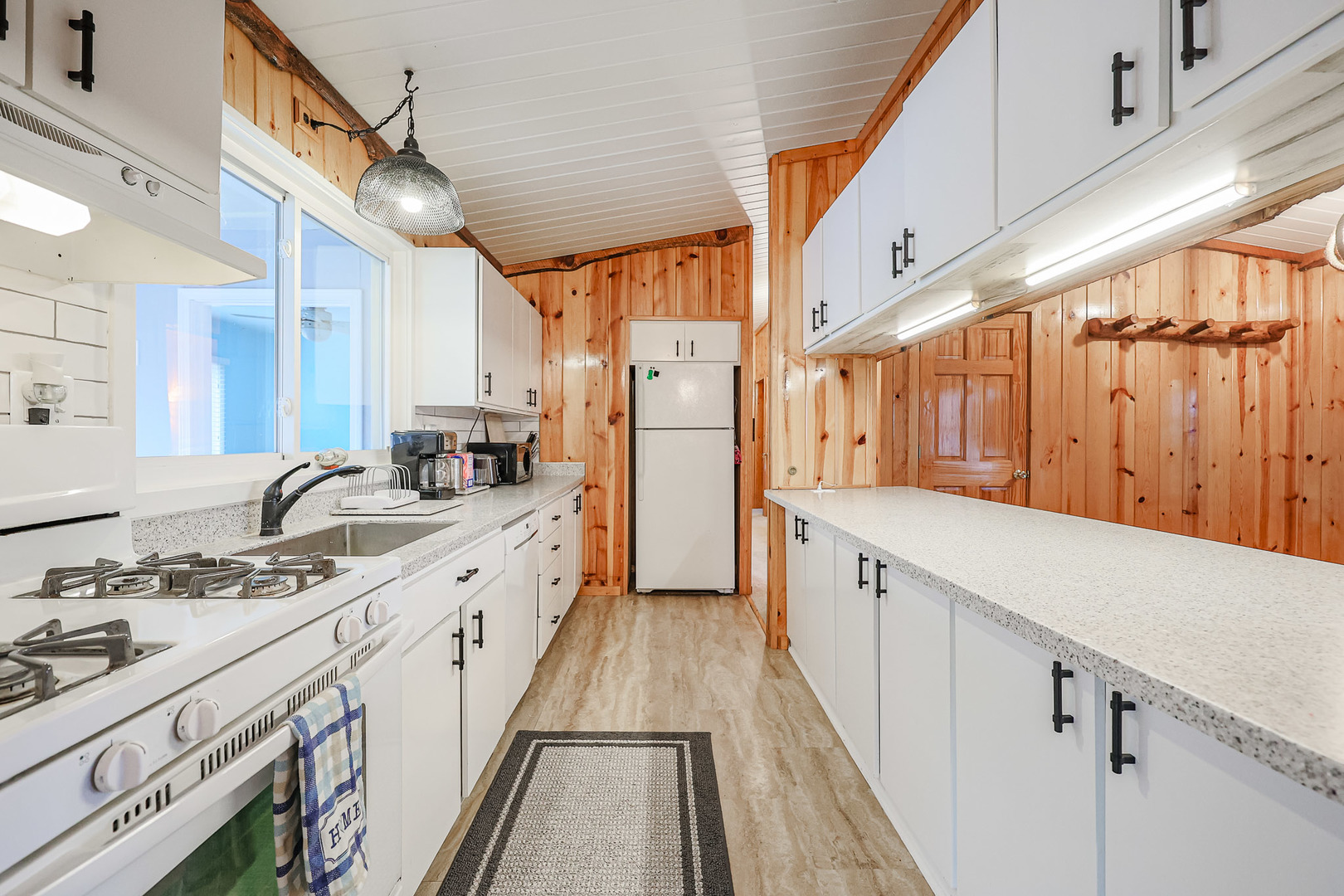 707 Kingston Boulevard Property Photo 29