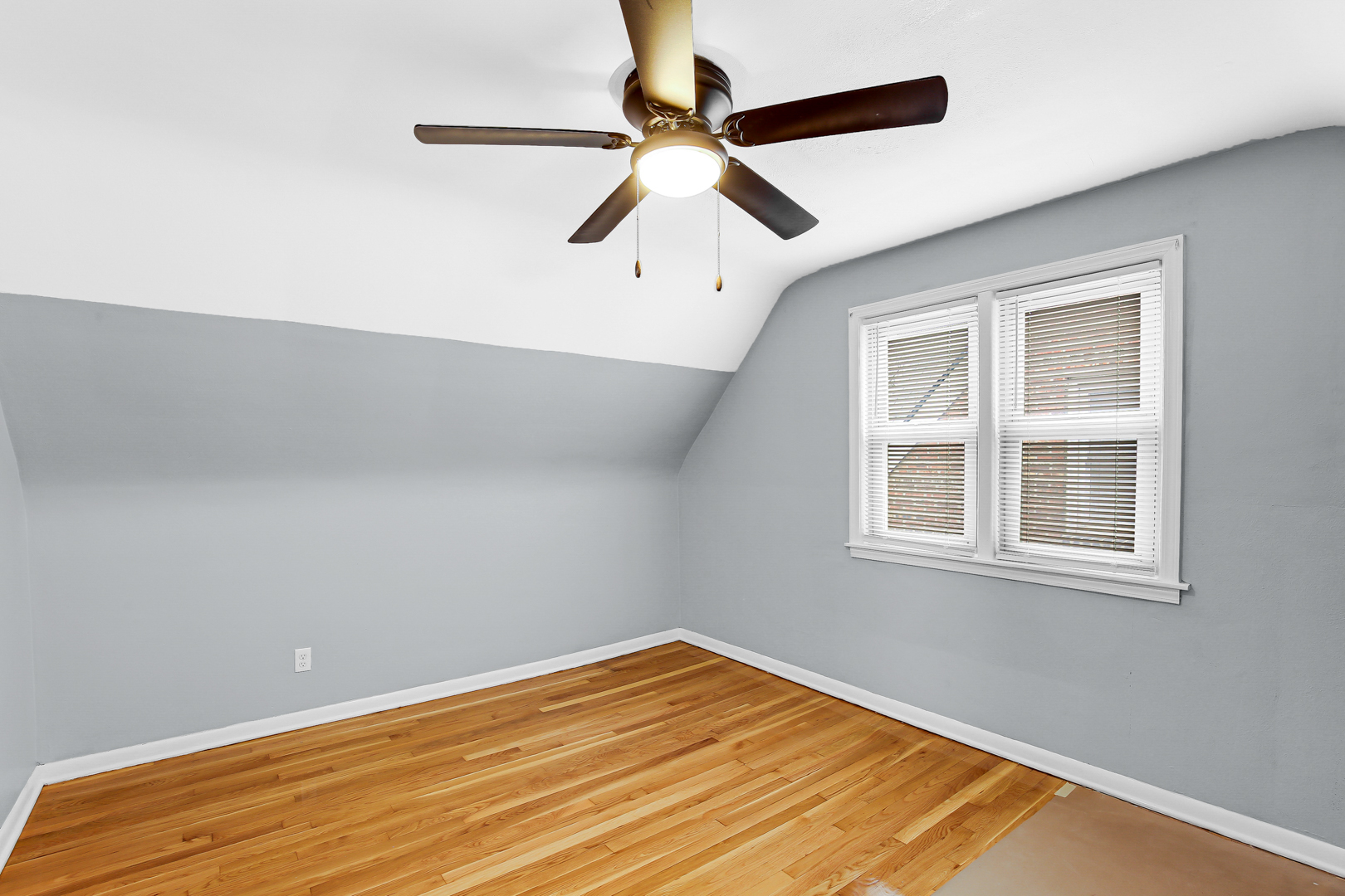 425 Webb Street Property Photo 12
