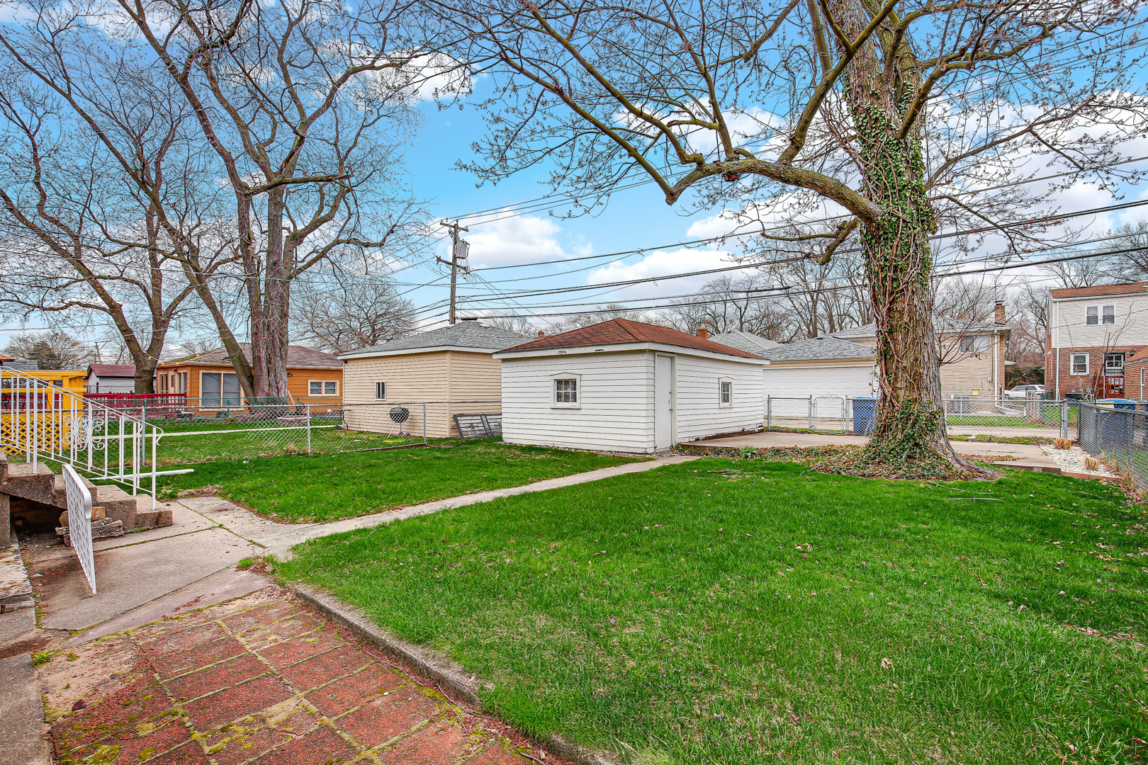 425 Webb Street Property Photo 22