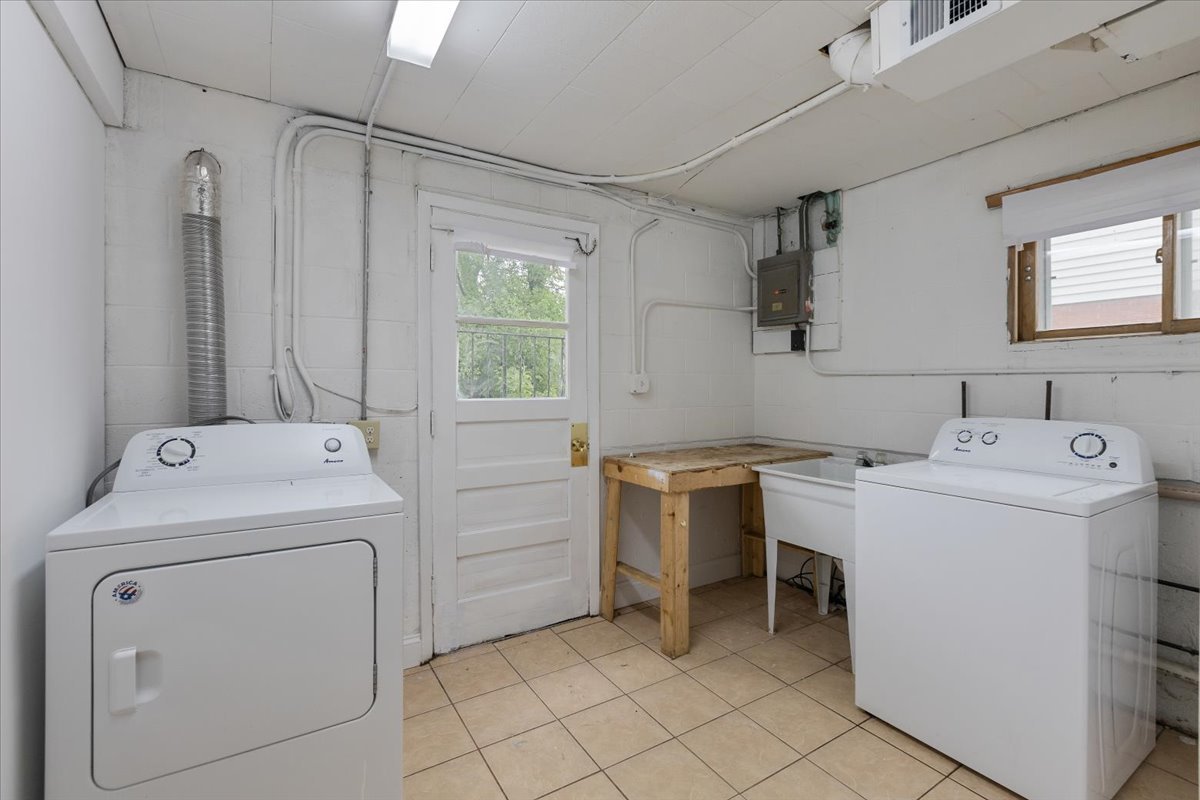 5323 Lee Street Property Photo 23
