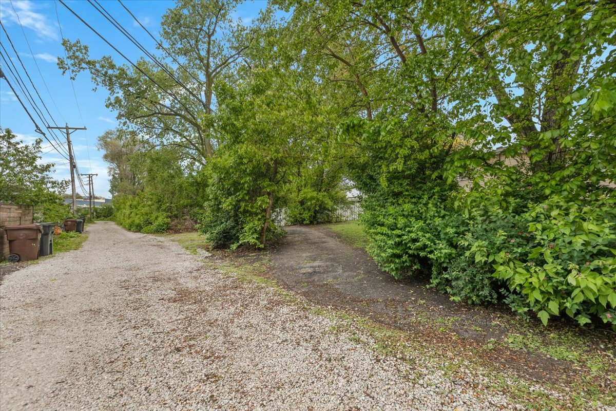 5323 Lee Street Property Photo 28