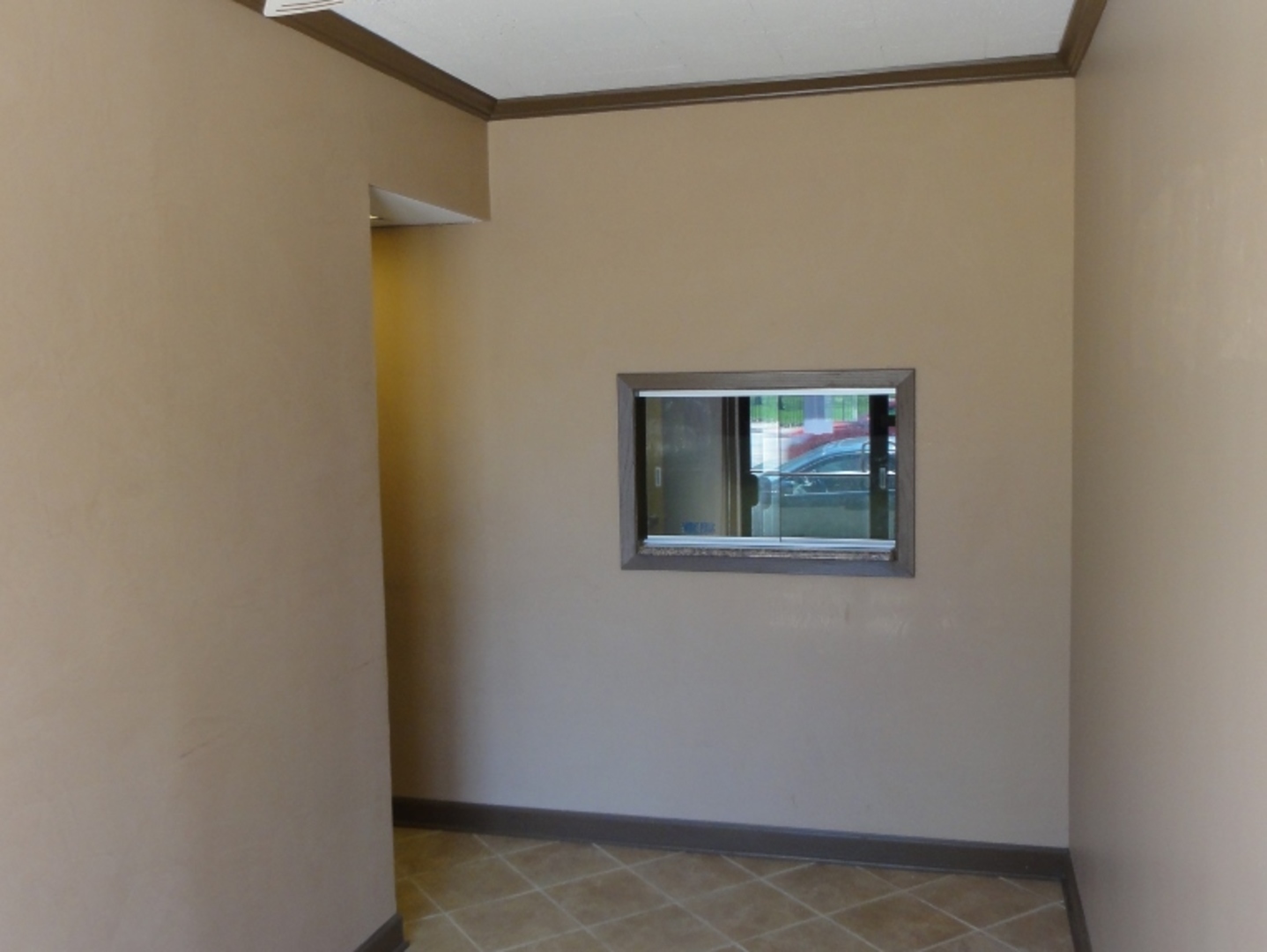 3306 W Peterson Avenue Property Photo 2
